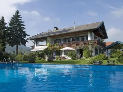 Der Swimmingpool an oder in der Nähe von Appartement Bergblick