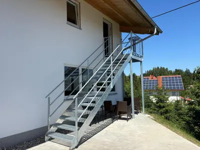 Das Gebäude in dem sich die Ferienwohnung befindet