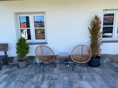 Ein Patio oder anderer Außenbereich in der Unterkunft Allgäu-Chalet Kaufbeuren