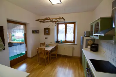 Küche/Küchenzeile in der Unterkunft Ferienwohnung Landhaus zum Sonnenschein