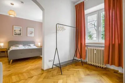 Ein Bett oder Betten in einem Zimmer der Unterkunft cruwzo I Spacious 3 BR with WiFi Kitchen Games
