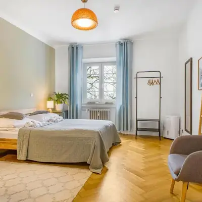 cruwzo I Spacious 3 BR with WiFi Kitchen Games