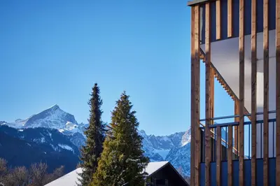 Ein allgemeiner Bergblick oder ein Berglick von der Ferienwohnung aus
