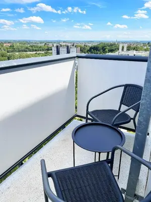Ein Balkon oder eine Terrasse in der Unterkunft Panorama Home mit Weitblick auf die City