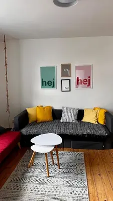 Ein Sitzbereich in der Unterkunft White Midsommar - Stilvolle Wohnung, 4 Schlafzimmer, Küche