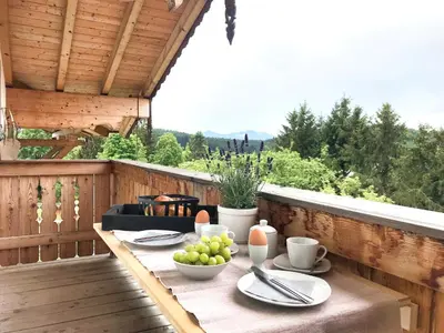 Ein Balkon oder eine Terrasse in der Unterkunft Ferienwohnung Kaindl