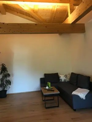 Ein Sitzbereich in der Unterkunft Ferienwohnung Kaindl