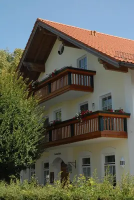 Das Gebäude in dem sich das Hotel befindet