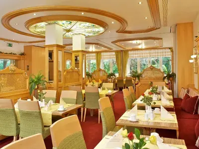 Ein Restaurant oder anderes Speiselokal in der Unterkunft Park Hotel Laim Serviced Apartments