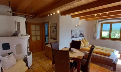 Ein Sitzbereich in der Unterkunft Ferienwohnung Schelzke