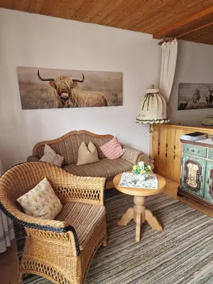 Ein Sitzbereich in der Unterkunft Ferienwohnung Sonnenschein