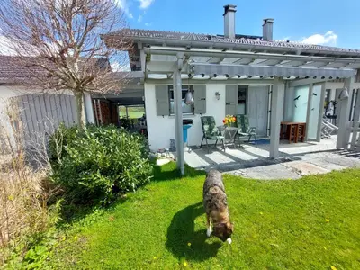 Ein Garten an der Unterkunft Ferienwohnung Abendrot