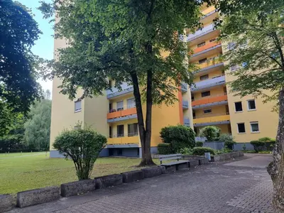 Ein Garten an der Unterkunft Ferienwohnung Kuhsee