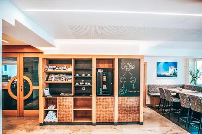 Lounge oder Bar in der Unterkunft Hotel Schwertfirm