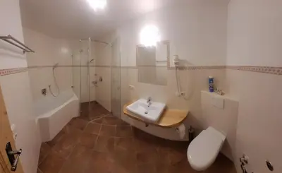 Ein Badezimmer in der Unterkunft Georgihof Ferienwohnungen