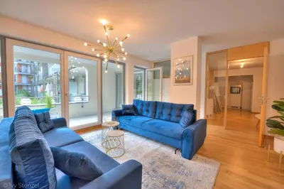 Ein Sitzbereich in der Unterkunft Zwei Zimmer Wohnung im Stadtzentrum mit Tiefgaragenplatz