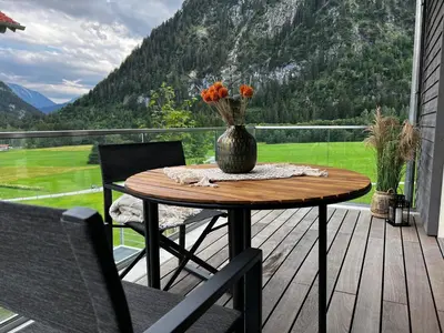 Ein allgemeiner Bergblick oder ein Berglick von der Ferienwohnung aus