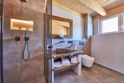 Ein Badezimmer in der Unterkunft Chalet Sunshine