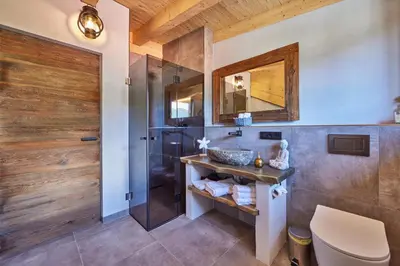 Ein Badezimmer in der Unterkunft Chalet Sunshine