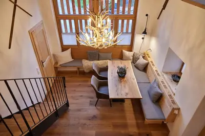 Ein Sitzbereich in der Unterkunft Haus Hoamat - Bergfeuer