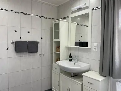 Ein Badezimmer in der Unterkunft Kelsbachhaus EG