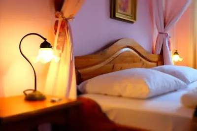 Ein Bett oder Betten in einem Zimmer der Unterkunft Hotel Maurerhansl