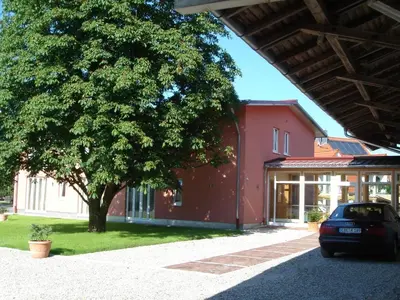 Das Gebäude in dem sich das Aparthotel befindet