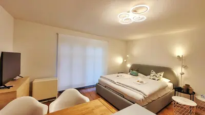Ein Bett oder Betten in einem Zimmer der Unterkunft GM-Stays - Studio am Dürnbach - Modern, ruhig & zentral am Schliersee mit Parkplatz - BRIGHT Collection