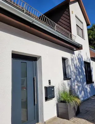 Das Gebäude in dem sich die Ferienwohnung befindet