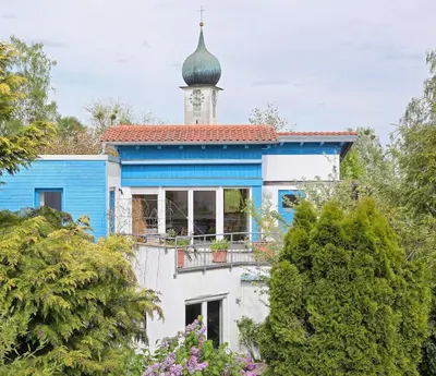 Das Gebäude in dem sich die Ferienwohnung befindet