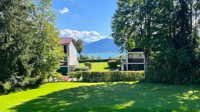 Ein Garten an der Unterkunft Apartment Kaltenbrunn Serviced Apt mit Seeblick am Tegernsee Business & Long Stay only