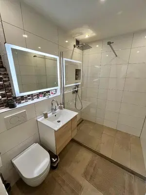 Ein Badezimmer in der Unterkunft Lilis Apartment mit Balkon