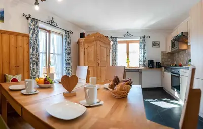 Küche/Küchenzeile in der Unterkunft Landhaus Geierstanger