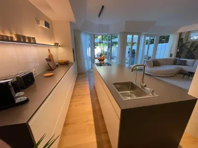 Küche/Küchenzeile in der Unterkunft Luxuriöses Loft mit großer Sonnenterrasse & Sauna