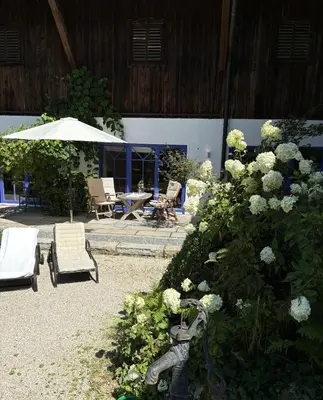 Ein Garten an der Unterkunft Ferienwohnung Spiel