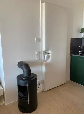Grundriss der Unterkunft ALPEN-PANORAMA SUITE - Einzigartige Privatsuite hoch über München, 12tes OG, Alpenblick, Loggia, Whirlpool, 15 Minuten zum Zentrum, Ruhe und Erholung in der Stadt München für privat und geschäftlich Reisende