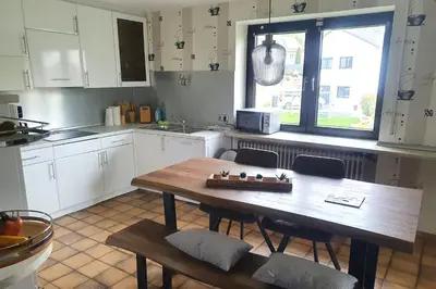 Küche/Küchenzeile in der Unterkunft Work & stay apartment with balcony near Ingolstadt