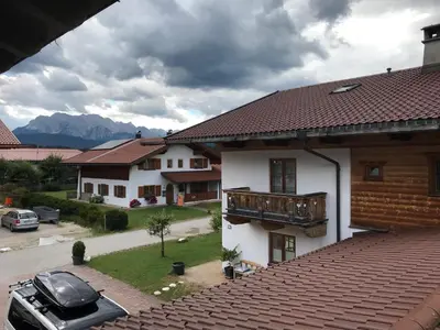 Ein allgemeiner Bergblick oder ein Berglick von der Ferienwohnung aus