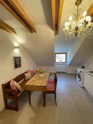 Ein Sitzbereich in der Unterkunft Große Wohnung mit Dachterrasse in Starnberg