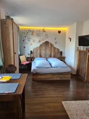 Ein Bett oder Betten in einem Zimmer der Unterkunft 'Sissi' ein zaubehaftes Apartement im modernen Landhausstil