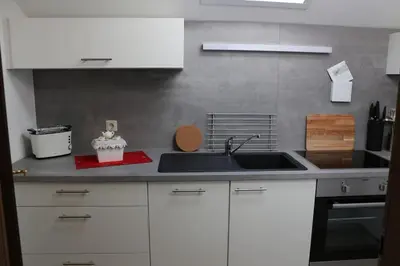 Küche/Küchenzeile in der Unterkunft Wohnung Bergtraum inmitten der Ammergauer Alpen