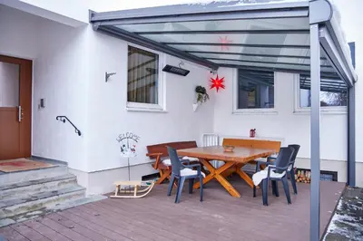 Ein Patio oder anderer Außenbereich in der Unterkunft Zum Turm - Apartments und Gästezimmer