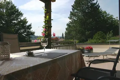 Ein Garten an der Unterkunft Ferienwohnung am Herrnberg