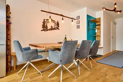 Ein Sitzbereich in der Unterkunft AuszeitBerg