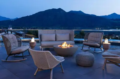 Ein allgemeiner Bergblick oder ein Berglick von des Hotels aus