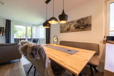 Ein Sitzbereich in der Unterkunft Bergnest