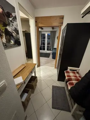 Ein Sitzbereich in der Unterkunft Happy Trails, Cosy One Room Garten Apartment