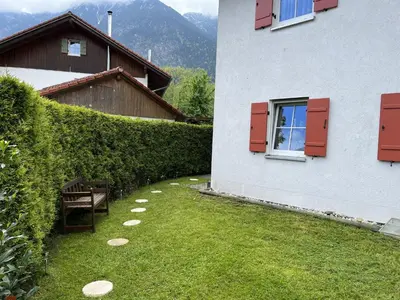 Ein allgemeiner Bergblick oder ein Berglick von der Ferienwohnung aus