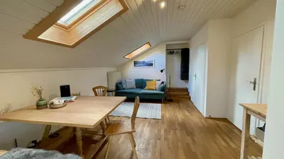 Ein Sitzbereich in der Unterkunft Quiet 2 room garden loft with terrace