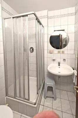 Ein Badezimmer in der Unterkunft Pension Luger